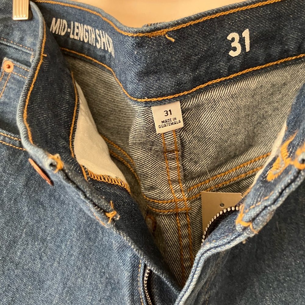 👖🇺🇸 ❤️ J.CREW Cutoff Jean Shorts NWT Midlength Denim Short in Rocky Trail Wash - Picture 8 of 8